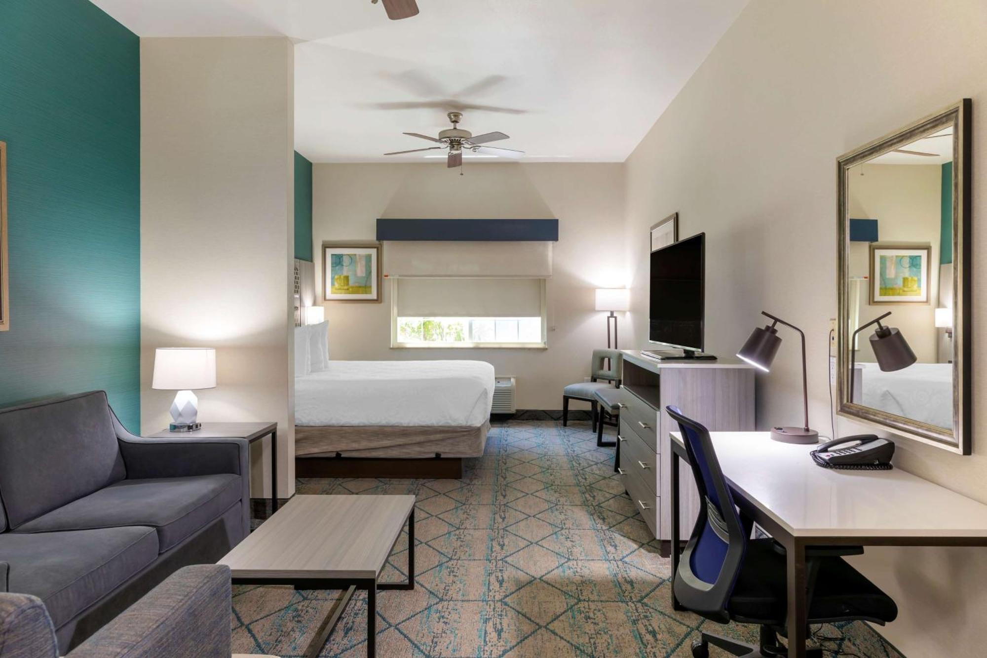 Best Western Plus Wasco Inn & Suites Екстериор снимка