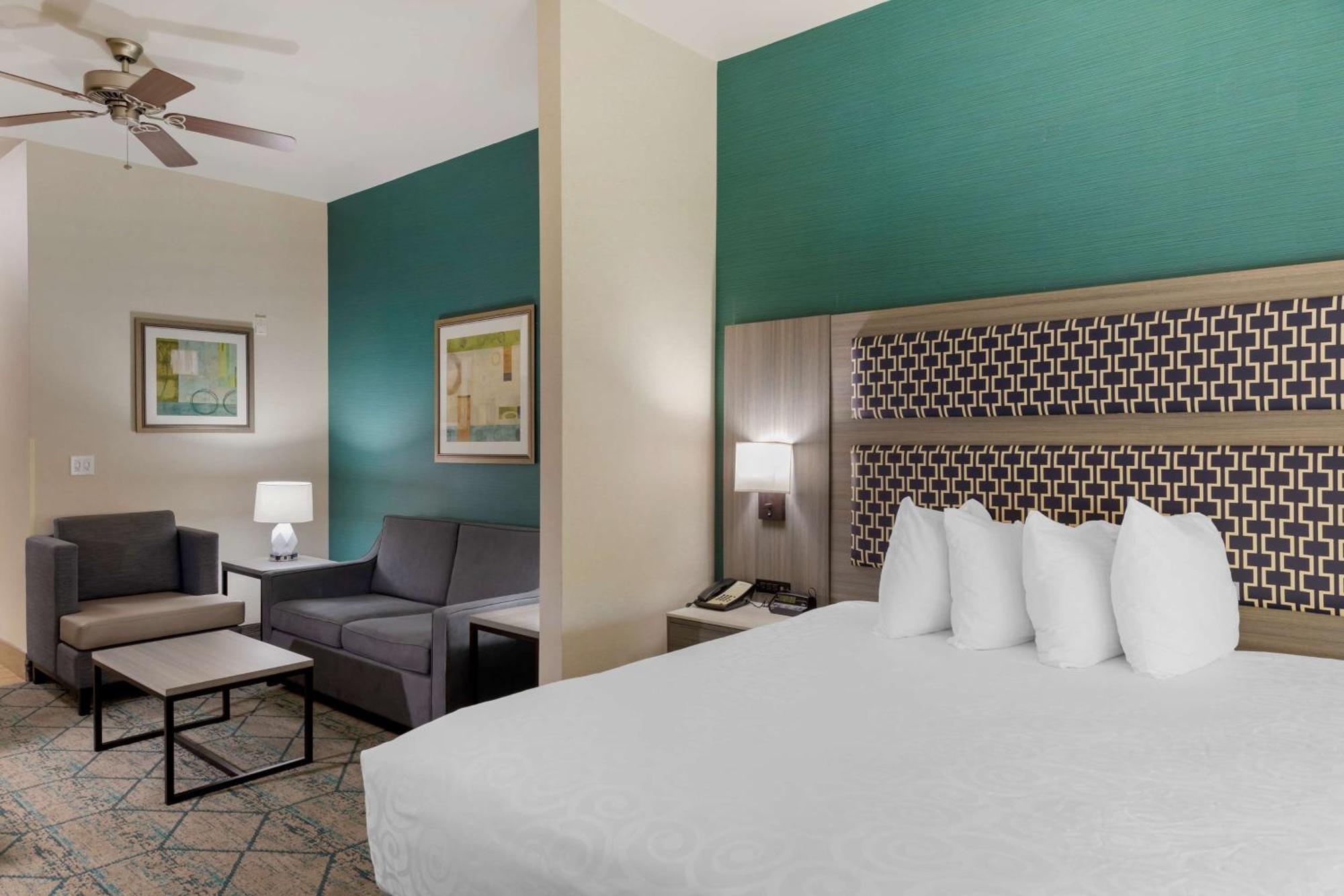 Best Western Plus Wasco Inn & Suites Екстериор снимка