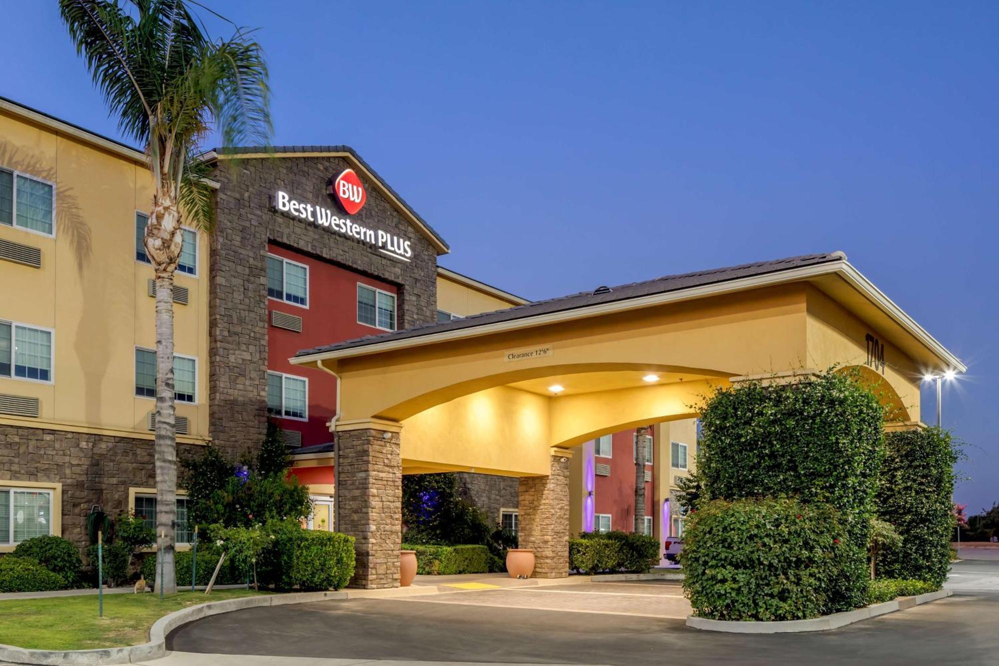 Best Western Plus Wasco Inn & Suites Екстериор снимка