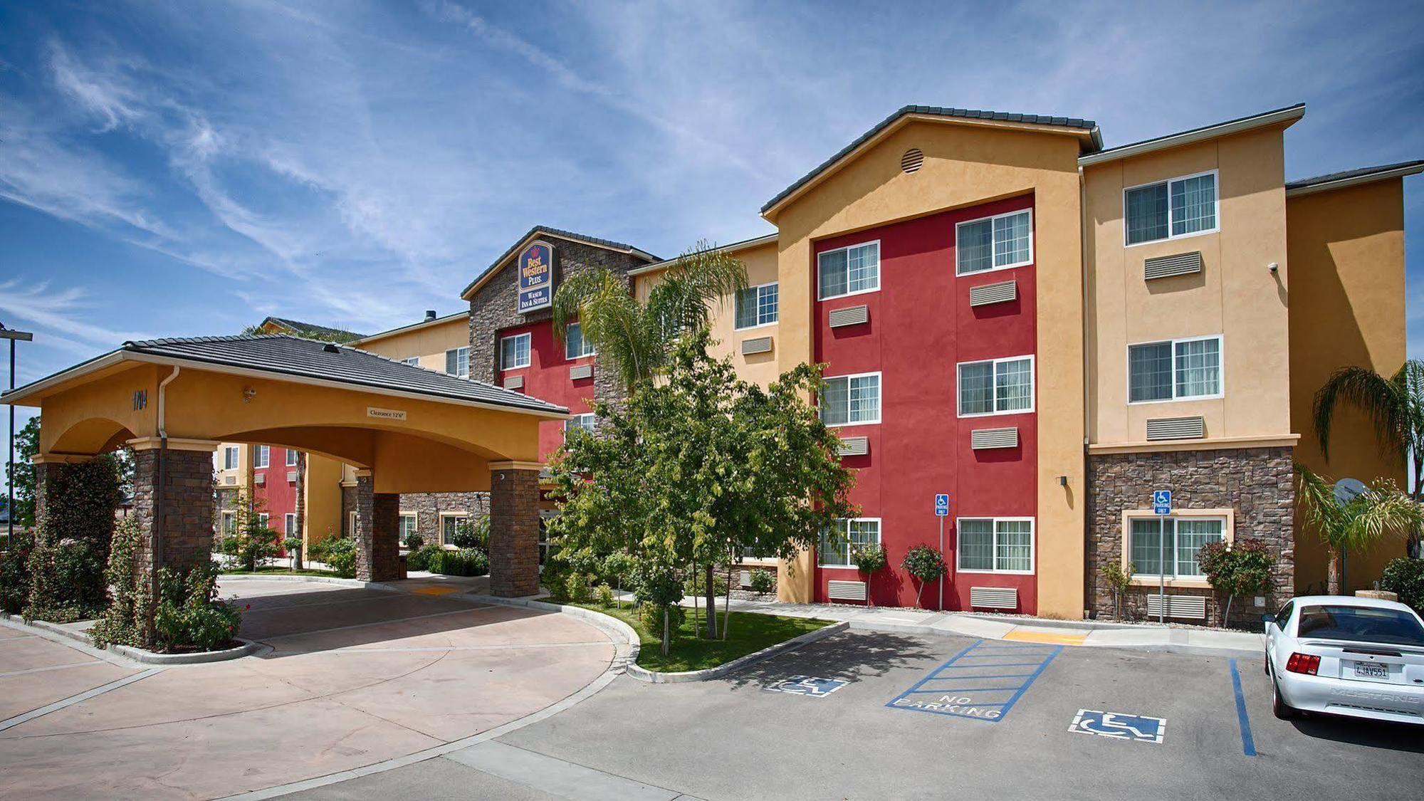 Best Western Plus Wasco Inn & Suites Екстериор снимка